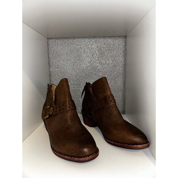 Halsa  Melania  Taupe  Stacked  Heel  Ankle Boot  9M. NWOB - Picture 4 of 12